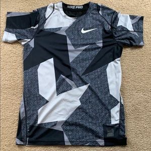 Boy’s XL Nike Pro T-Shirt